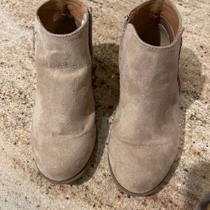 Girls Justice brand ankle boots